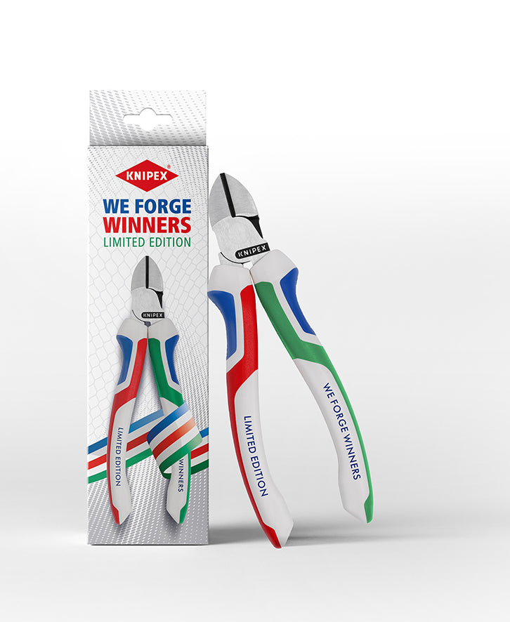 KNIPEX 70 02 160 S8 Pinzas de corte diagonal WE FORGE WINNERS con mangos ergonómicos pavonada 160 mm (6.25'') - Edición limitada 2026