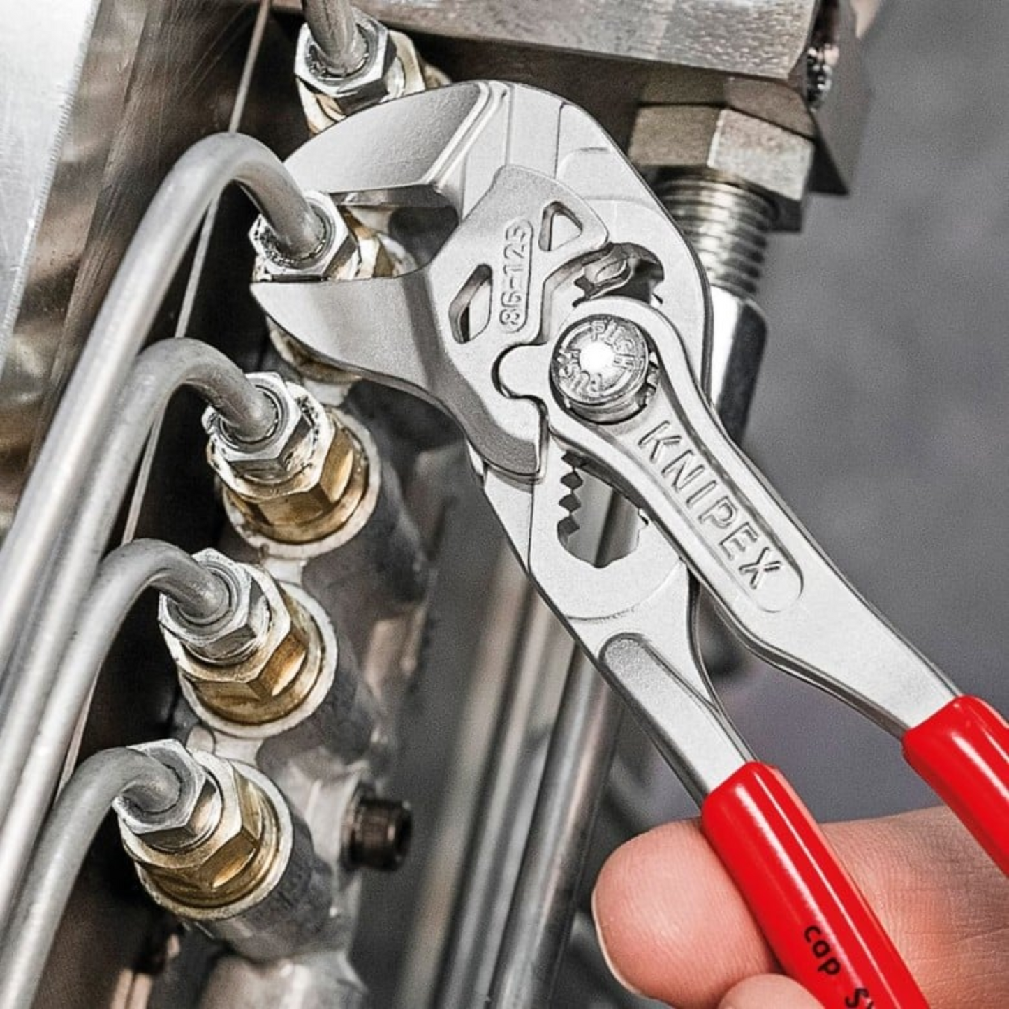 KNIPEX 86 03 125 SB Mini pinza de extensión y llave en una sola herramienta 125 mm (5″)