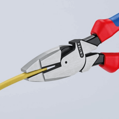 KNIPEX 09 02 240 T Pinza de electricista modelo americano con mangos ergonómicos con protección anticaídas pavonada 240 mm (9.5″)