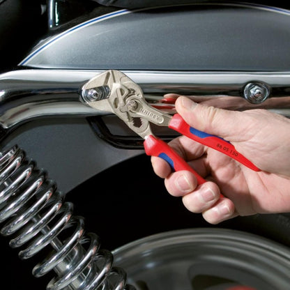 KNIPEX 86 05 150 Pinza de extensión y llave en una sola herramienta con mangos ergonómicos cromada 150 mm (6'')