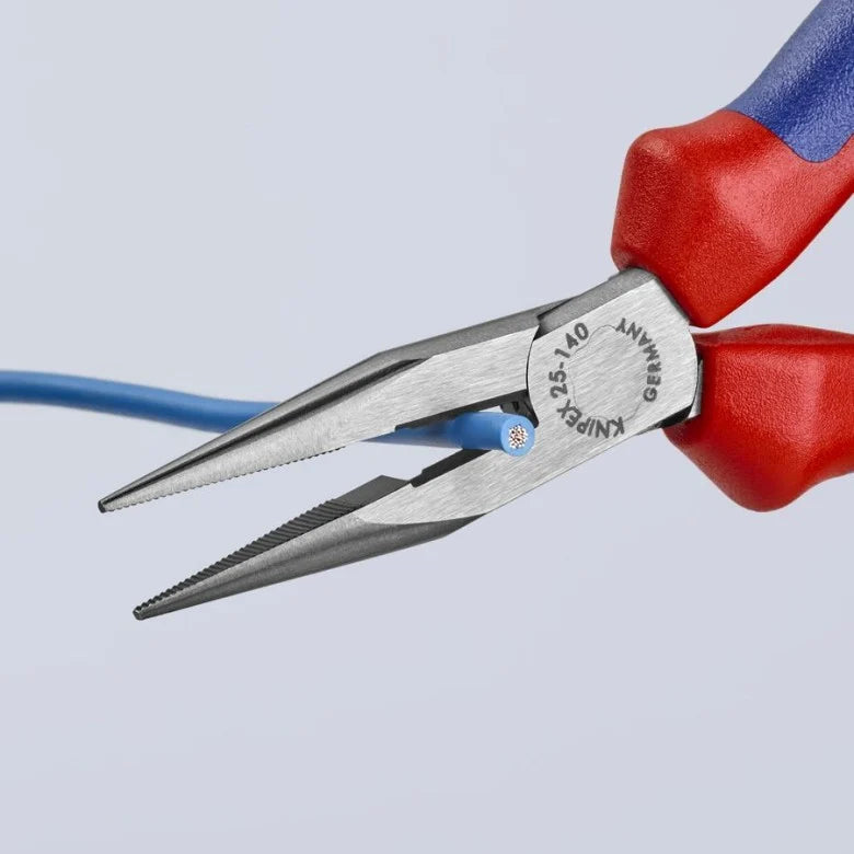 KNIPEX 25 02 140 SB Pinza de punta larga con filos de corte con mangos ergonómicos pavonada 140 mm (5.5″)
