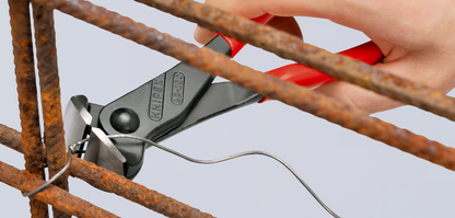 KNIPEX 68 01 160 SB Pinzas de corte frontal con mangos de plástico acabado pavonado 160 mm