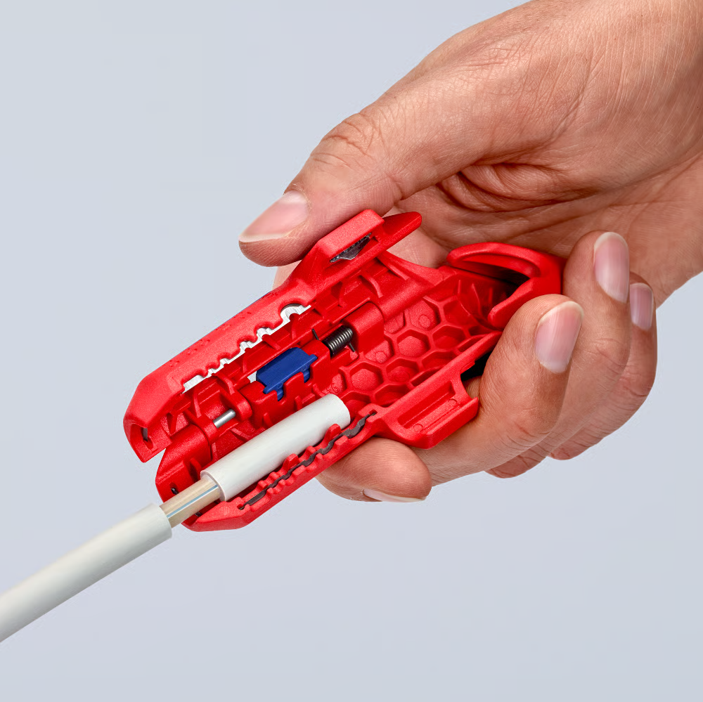 KNIPEX 16 95 01 SB Pelacables universal para diestros ErgoStrip de plástico reforzado con fibra de vidrio 135 mm (5.25'')