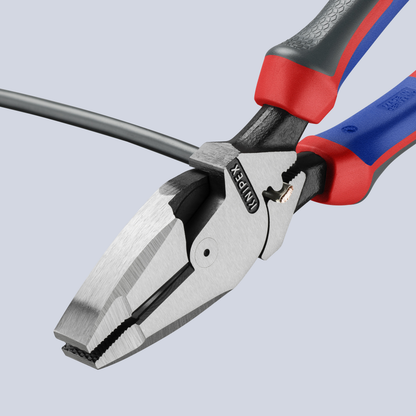 KNIPEX 09 12 240 Pinza de electricista modelo americano con mangos ergonómicos pavonada 240 mm (9.5″)